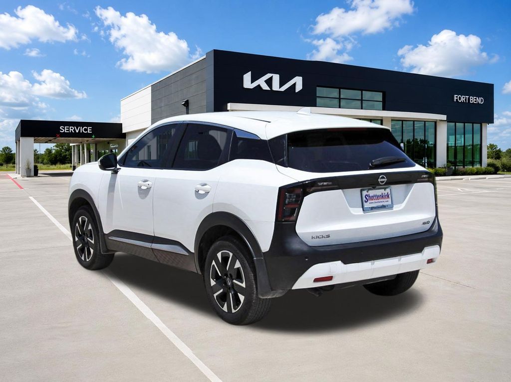 2025 Nissan Kicks SV - 6