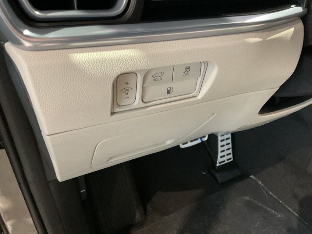 New 2026 Beige Kia SX Prestige image 12