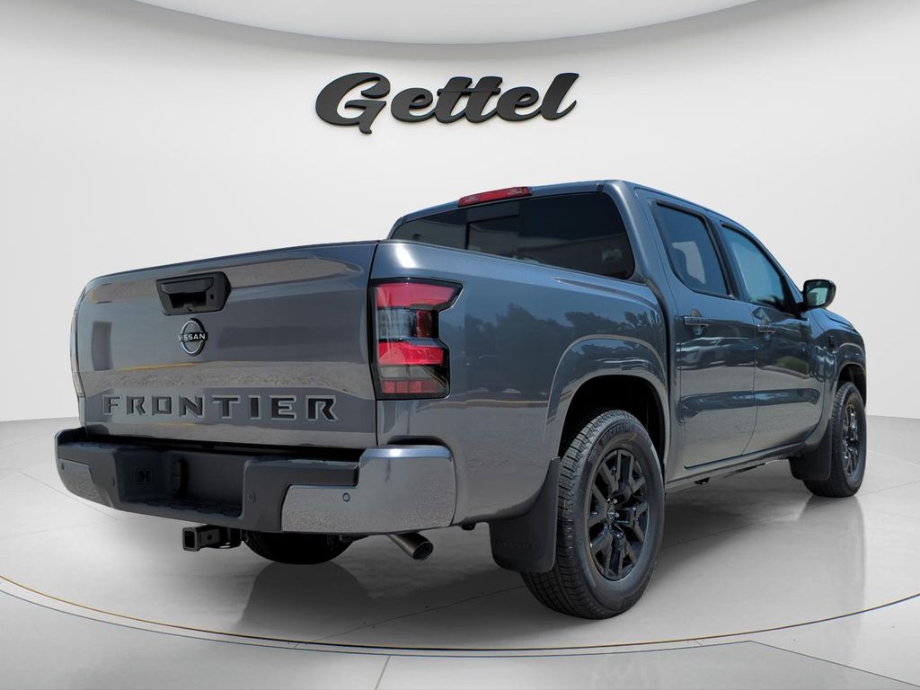 New 2026 Gun Metallic Nissan Crew Cab SV image 5