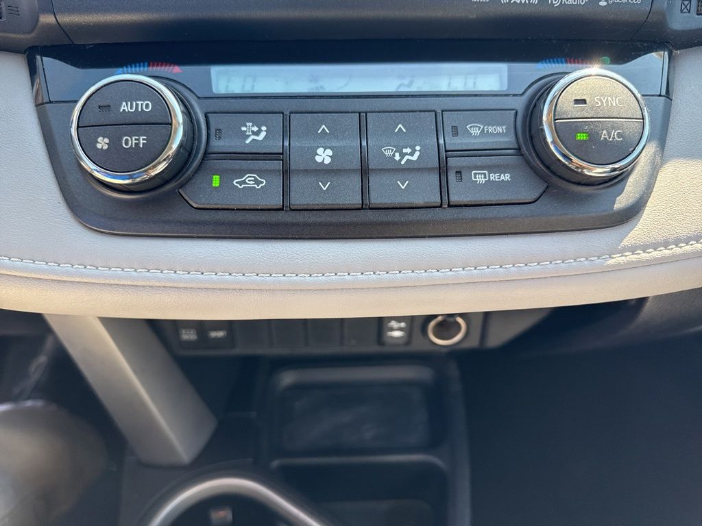 2016 Toyota RAV4 XLE