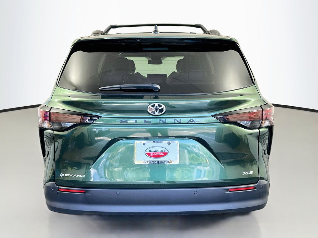 Thumbnail: 2026 Toyota Sienna - 6