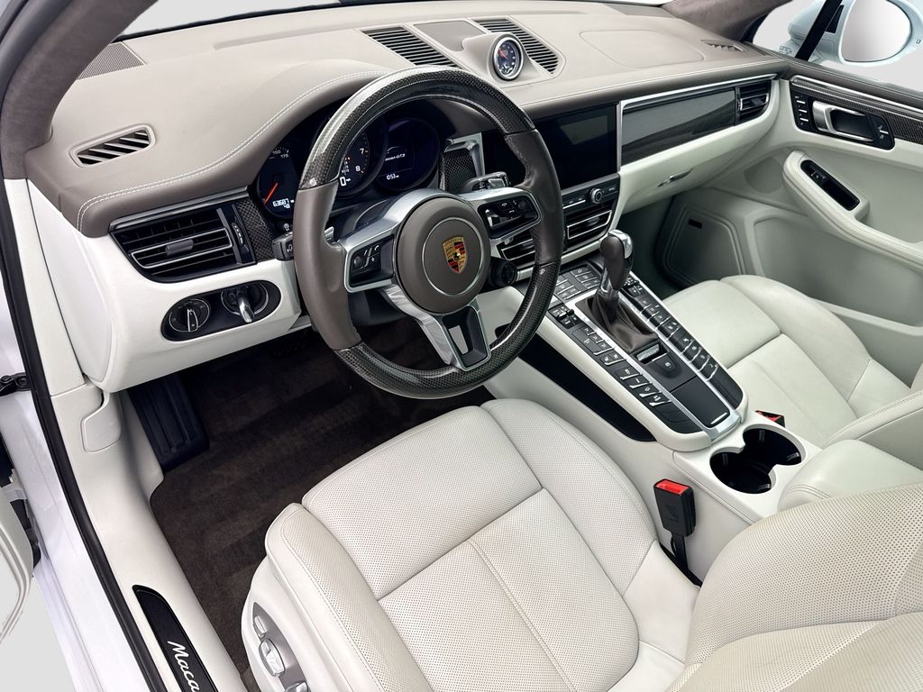 Thumbnail: 2020 Porsche Macan - 4