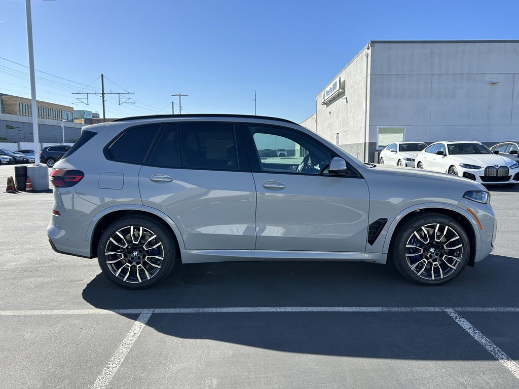 2026 BMW X5 xDrive50e 6