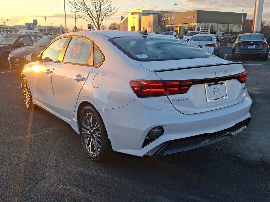 2022 Kia Forte GT-Line 4