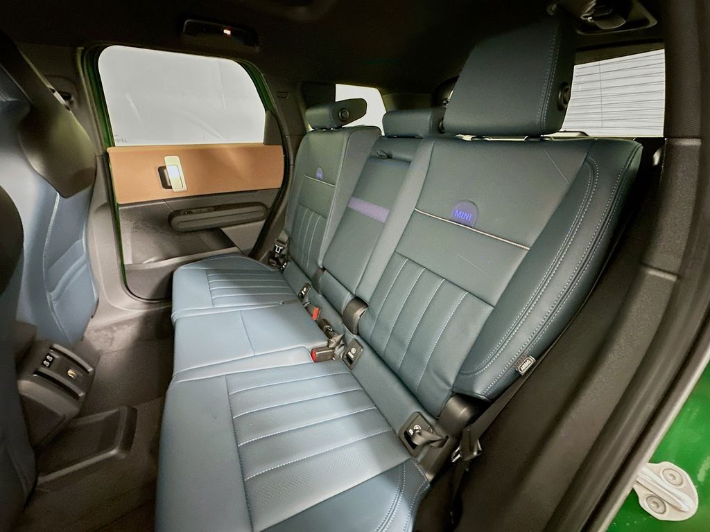 2025 MINI Cooper Countryman Signature 17