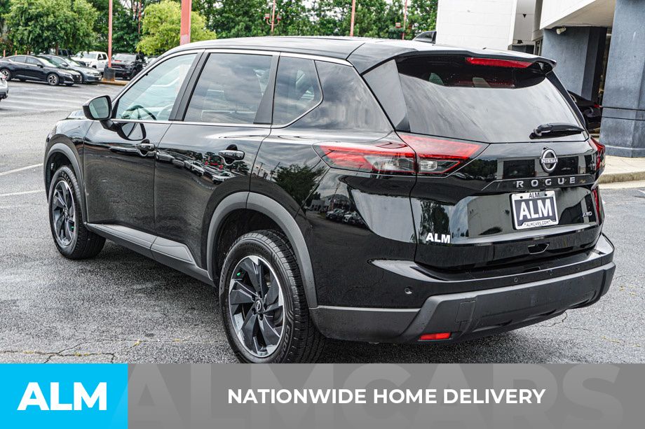 Used 2025 Black Nissan SV image 5