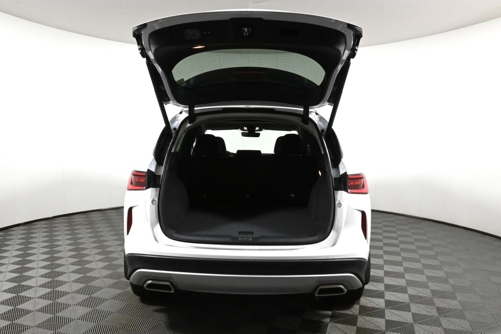 Thumbnail: 2025 INFINITI QX50 - 26