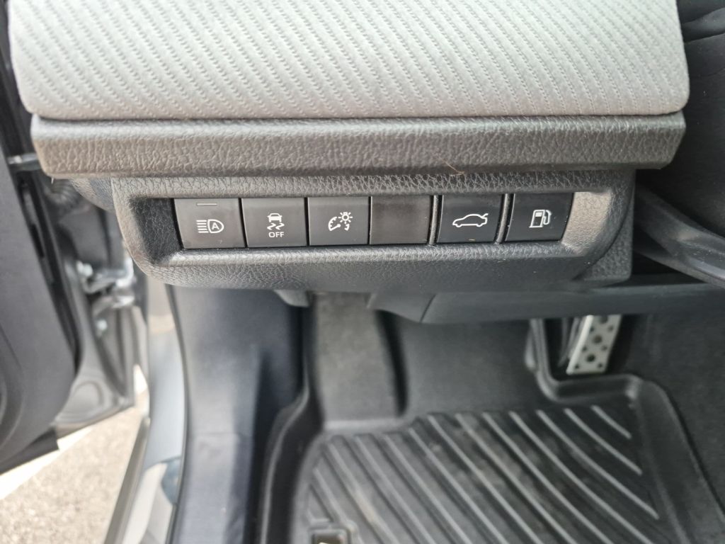 Used Car 2025 Toyota Camry  Se For Sale Under $30,000 In Austin, Texas