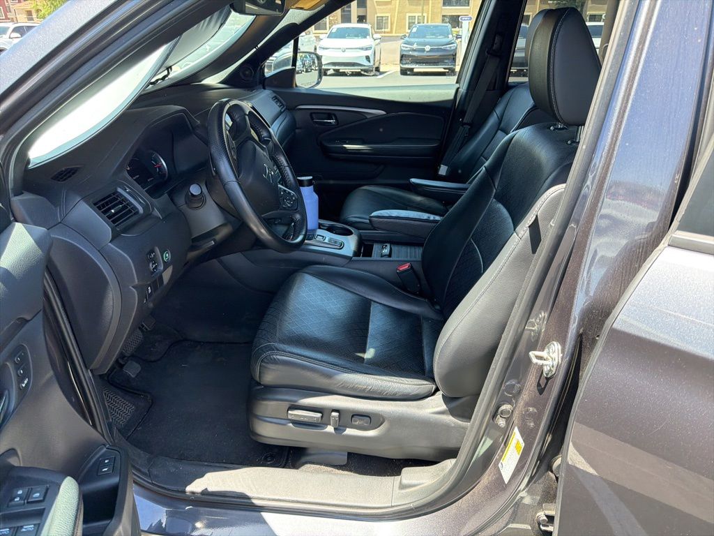 Thumbnail: 2019 Honda Passport - 2