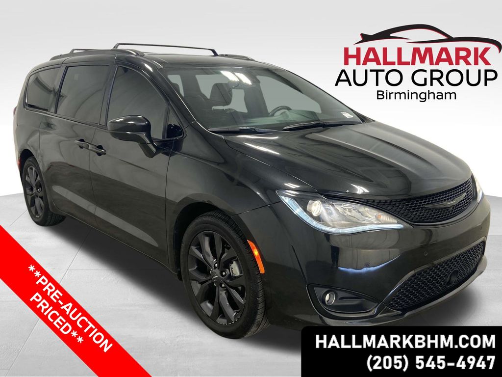 2020 Chrysler Pacifica Touring L