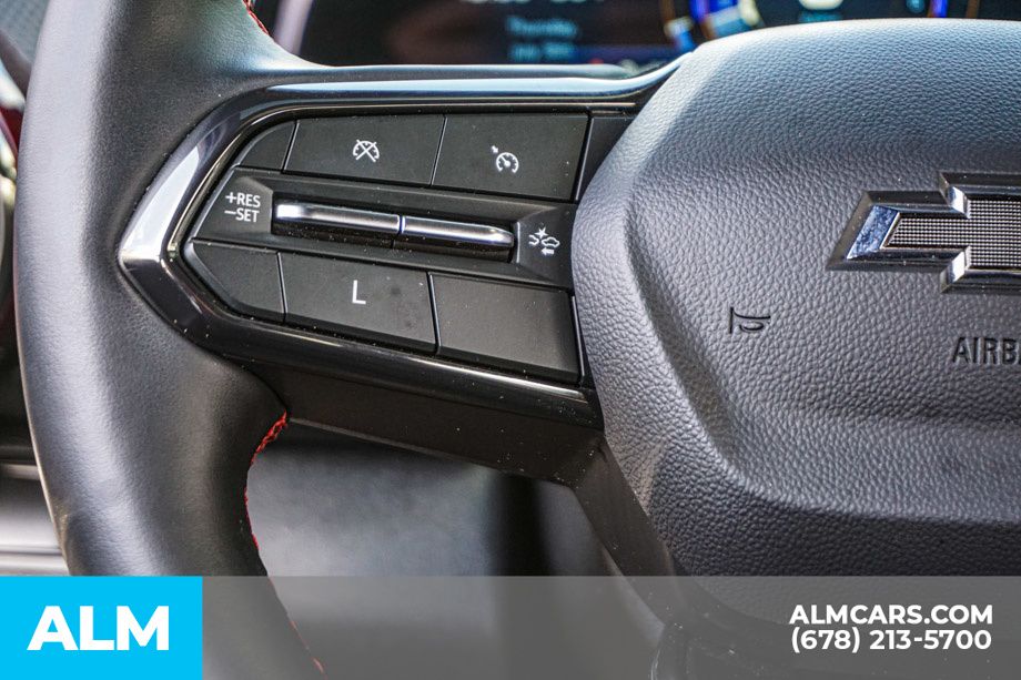 Used 2025 Gray Chevrolet RS image 30