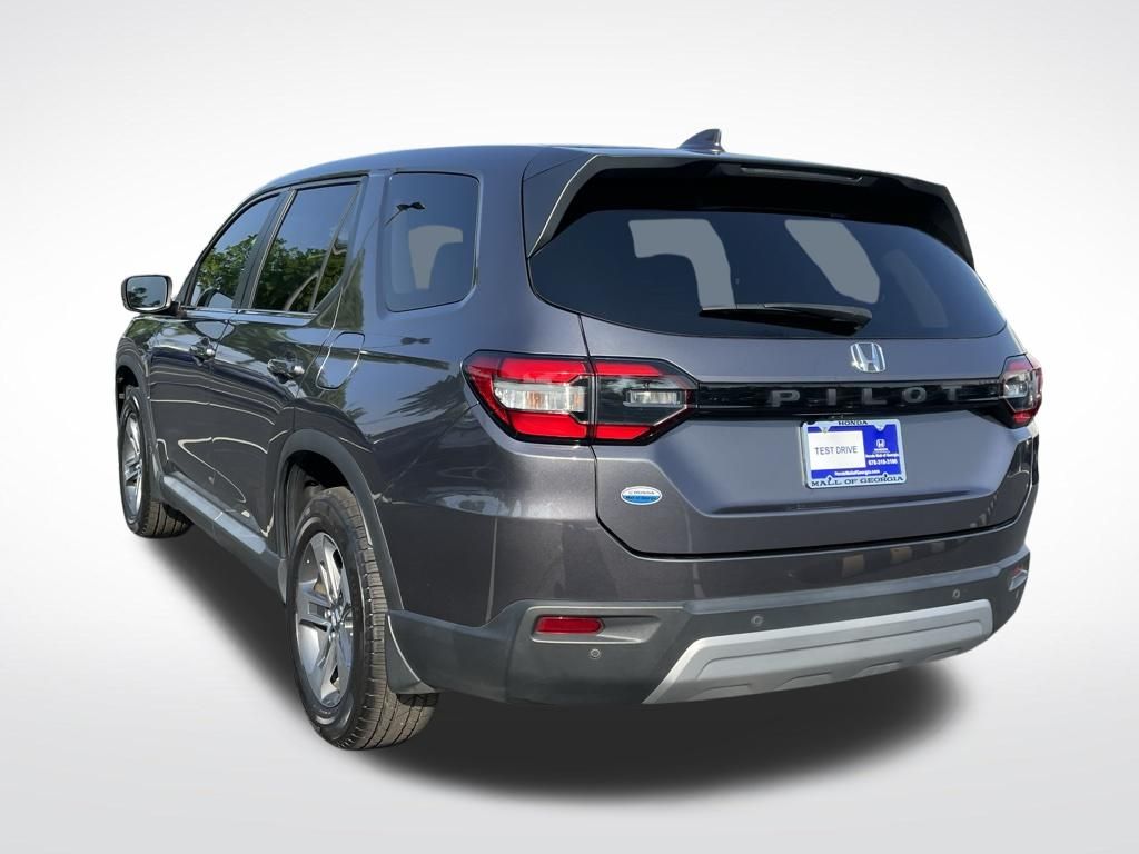 Thumbnail: 2023 Honda Pilot - 4