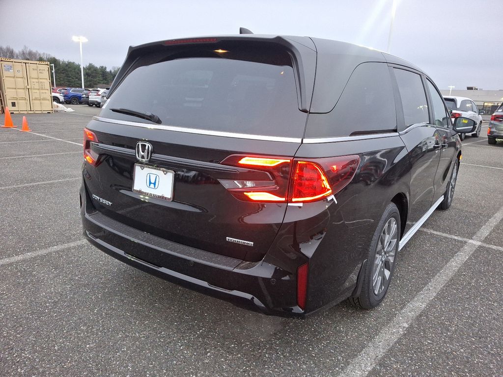 2025 Honda Odyssey Touring 4