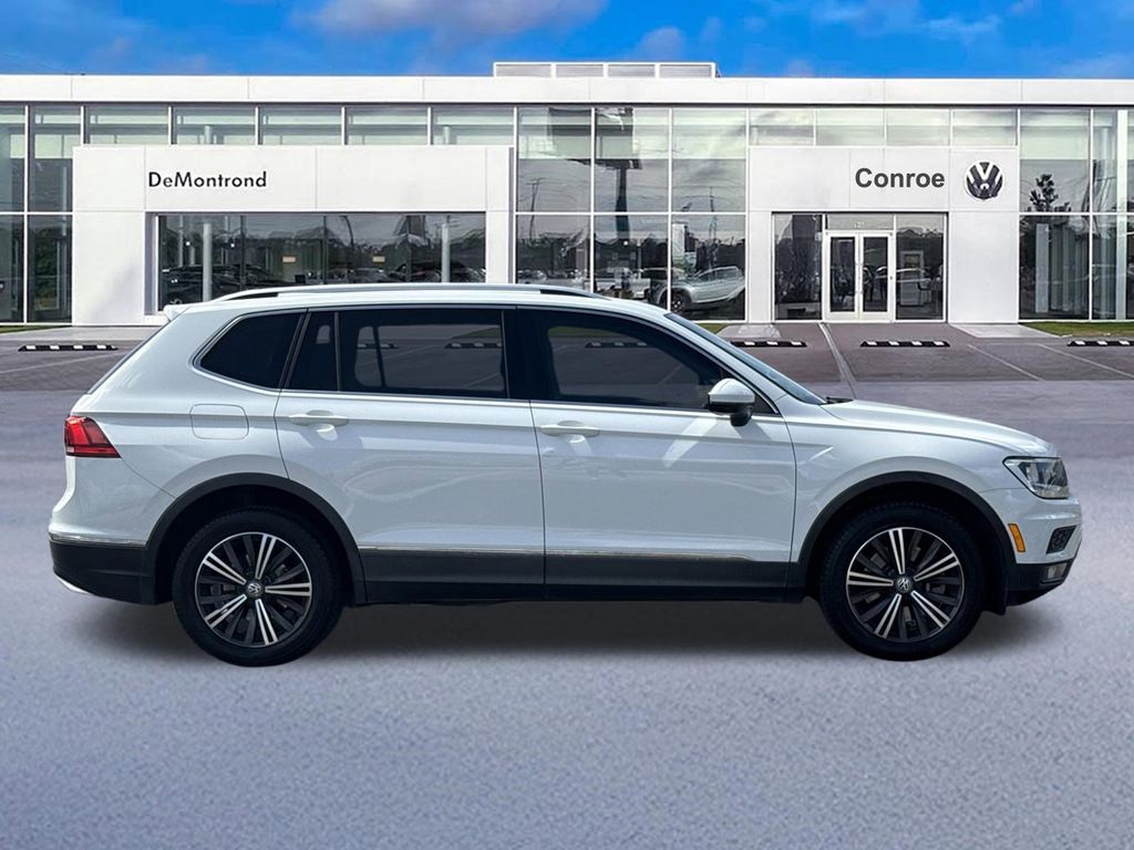 2019 Volkswagen Tiguan 2.0T SEL White at Bravo Nissan