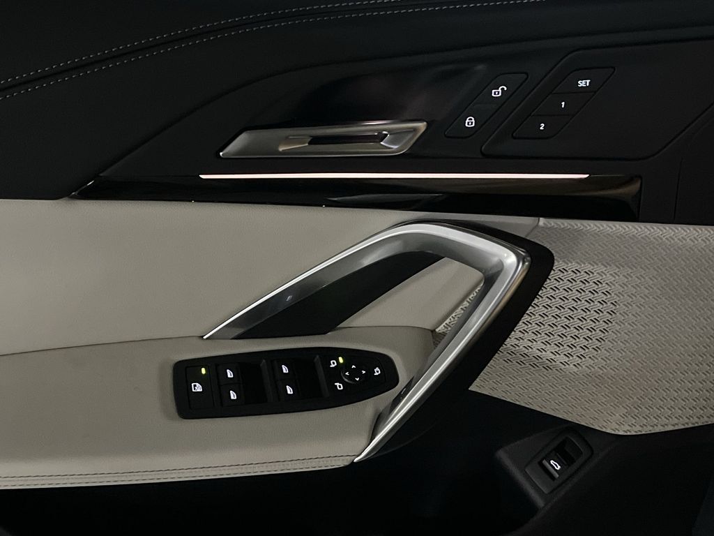 Thumbnail: 2026 BMW X1 - 13