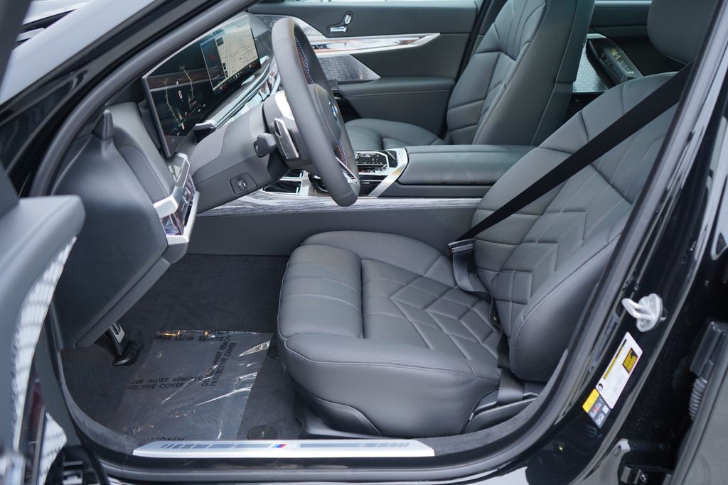 Thumbnail: 2026 BMW i7 - 11