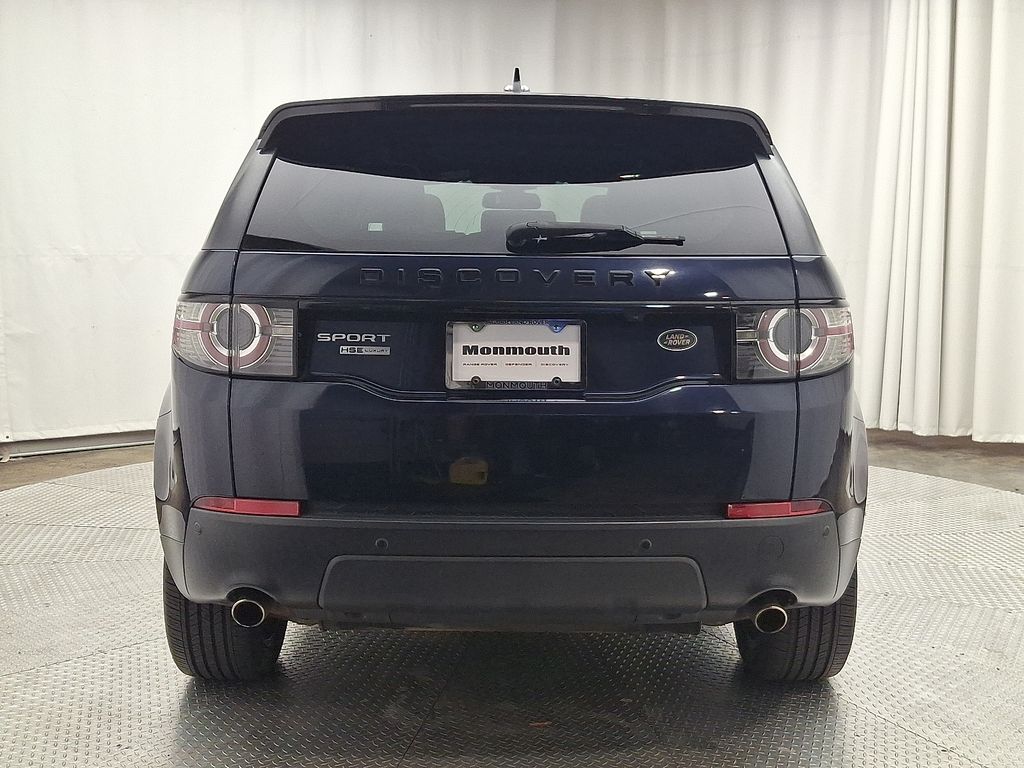 Thumbnail: 2016 Land Rover Discovery Sport - 5