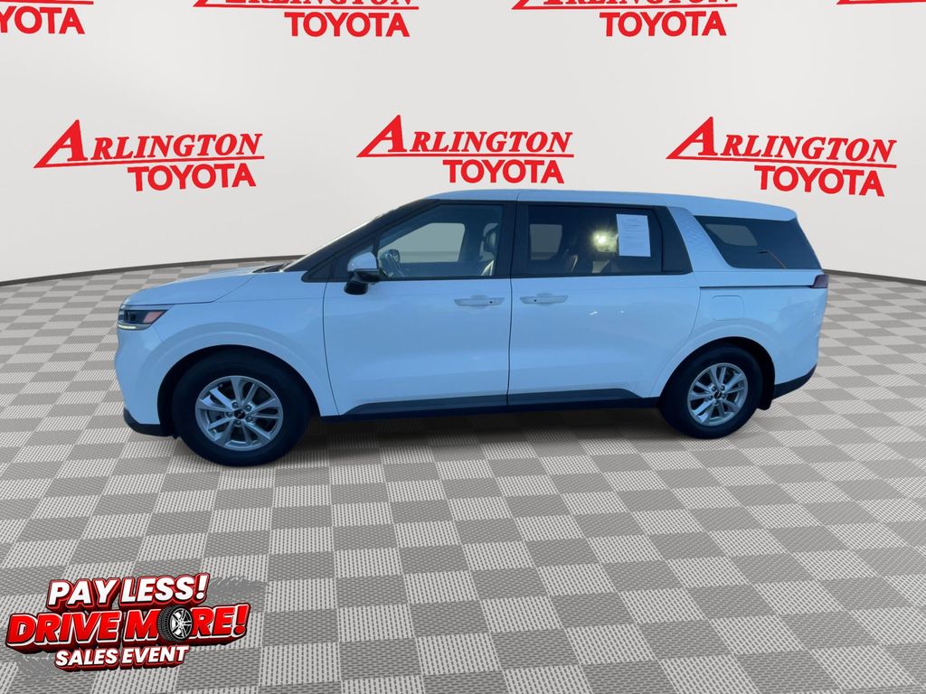 Used 2022 Kia Carnival Van