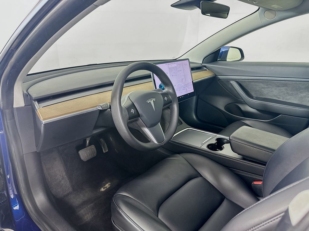 Thumbnail: 2021 Tesla Model 3 - 9