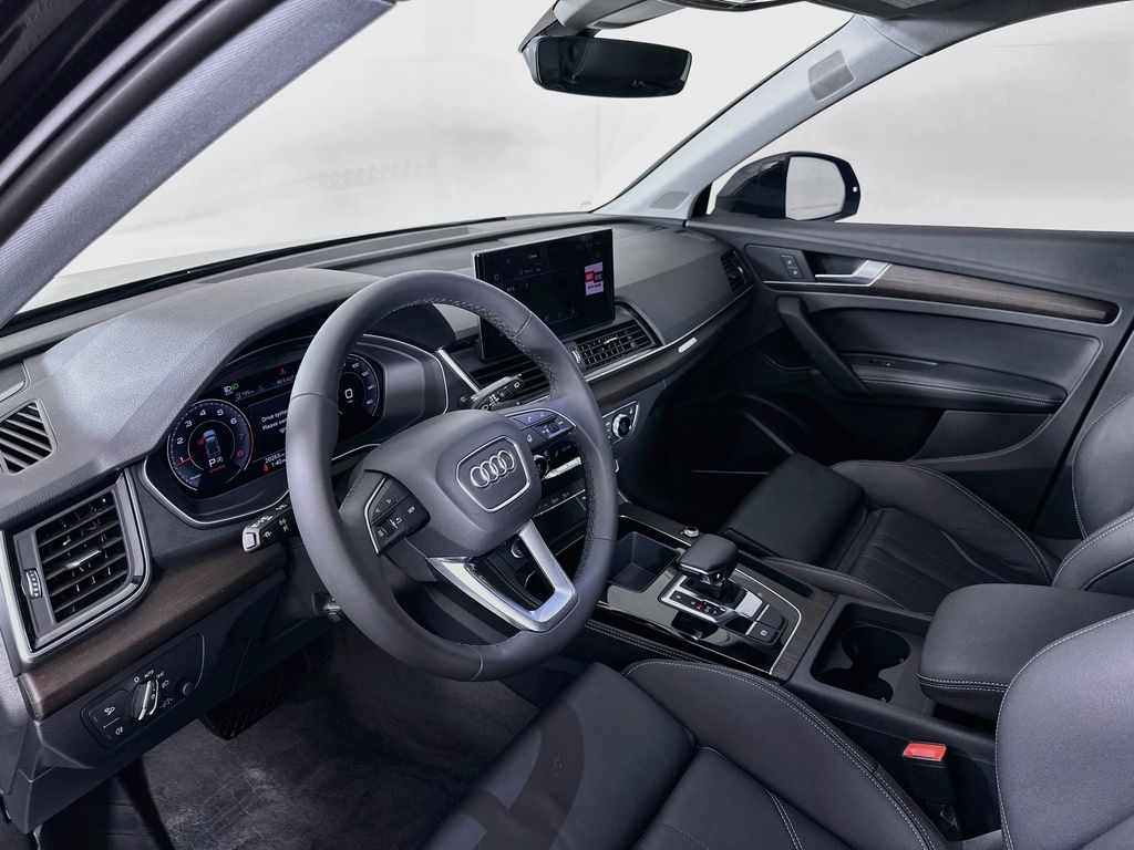 Thumbnail: 2024 Audi Q5 - 9