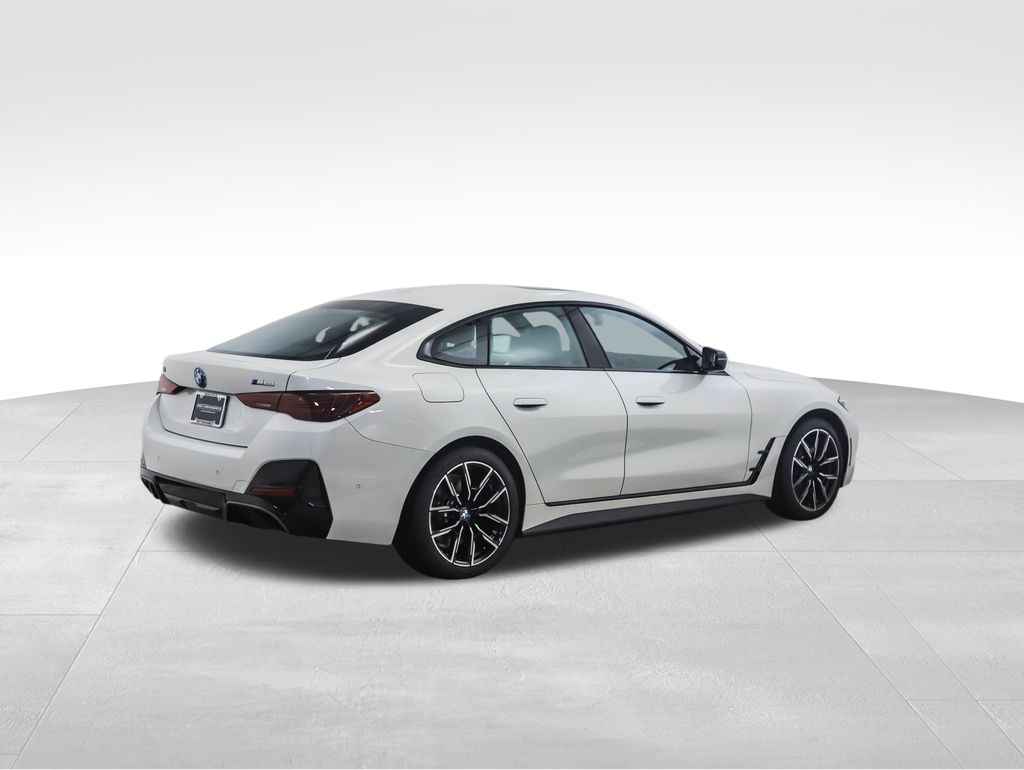 Thumbnail: 2025 BMW i4 - 5