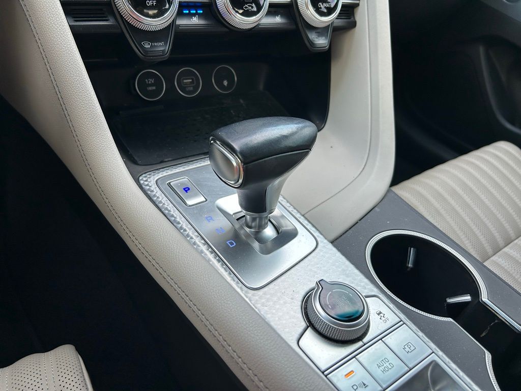 2022 Genesis G70 3.3T 26