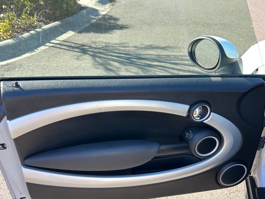 Thumbnail: 2013 MINI Cooper - 11