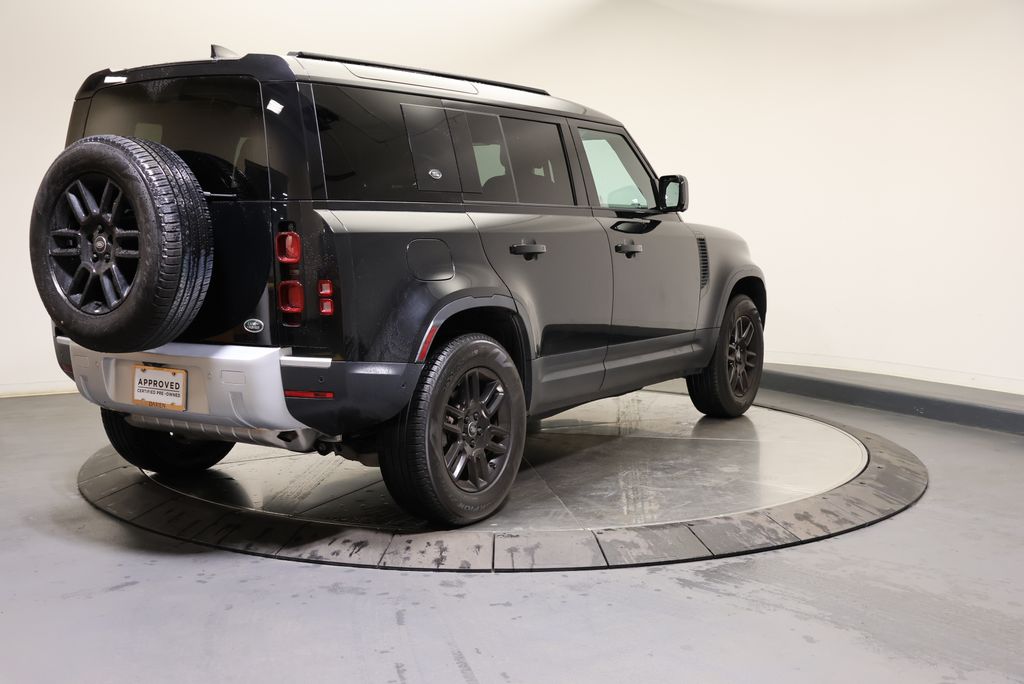 Thumbnail: 2023 Land Rover Defender - 5