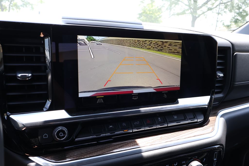 Thumbnail: 2026 Chevrolet Silverado 1500 - 31