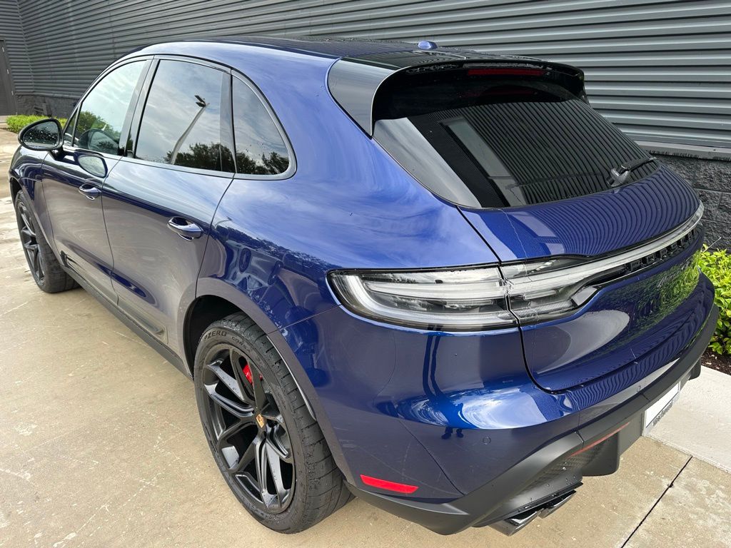 Thumbnail: 2025 Porsche Macan - 3