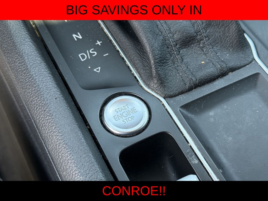 2018 Volkswagen Atlas 3.6L V6 SE Silver at Community Toyota