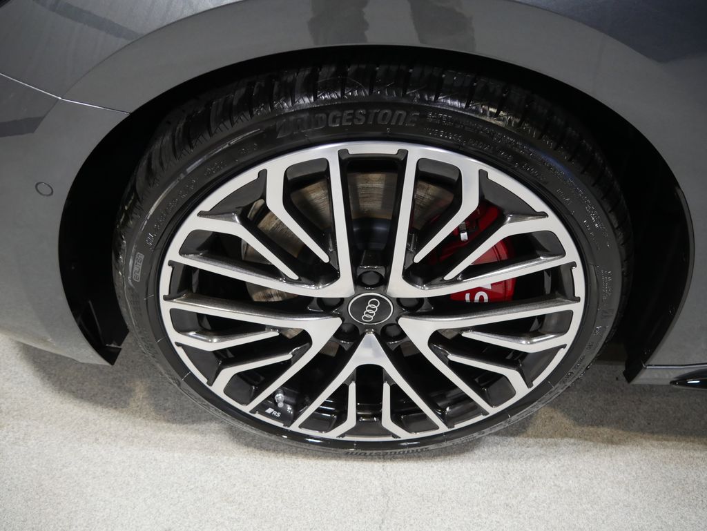 Thumbnail: 2025 Audi S5 - 12