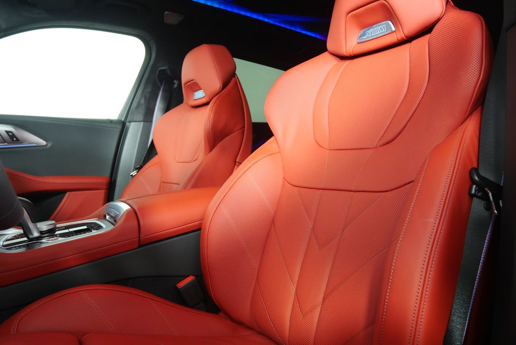 Thumbnail: 2026 BMW XM - 12