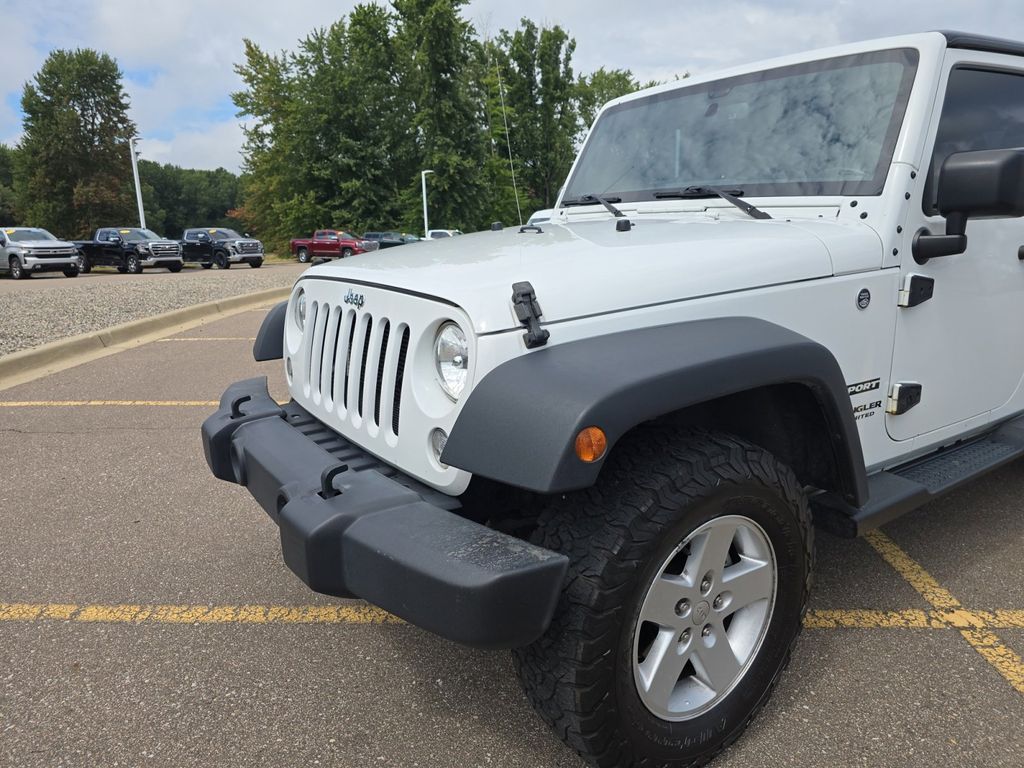 2017 Jeep Wrangler Unlimited Sport 47