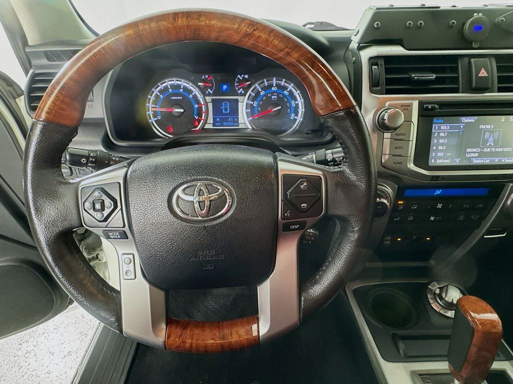 2017 Toyota 4Runner Limited photo