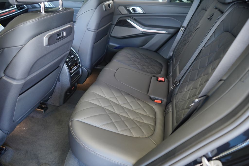 Thumbnail: 2026 BMW X5 - 21