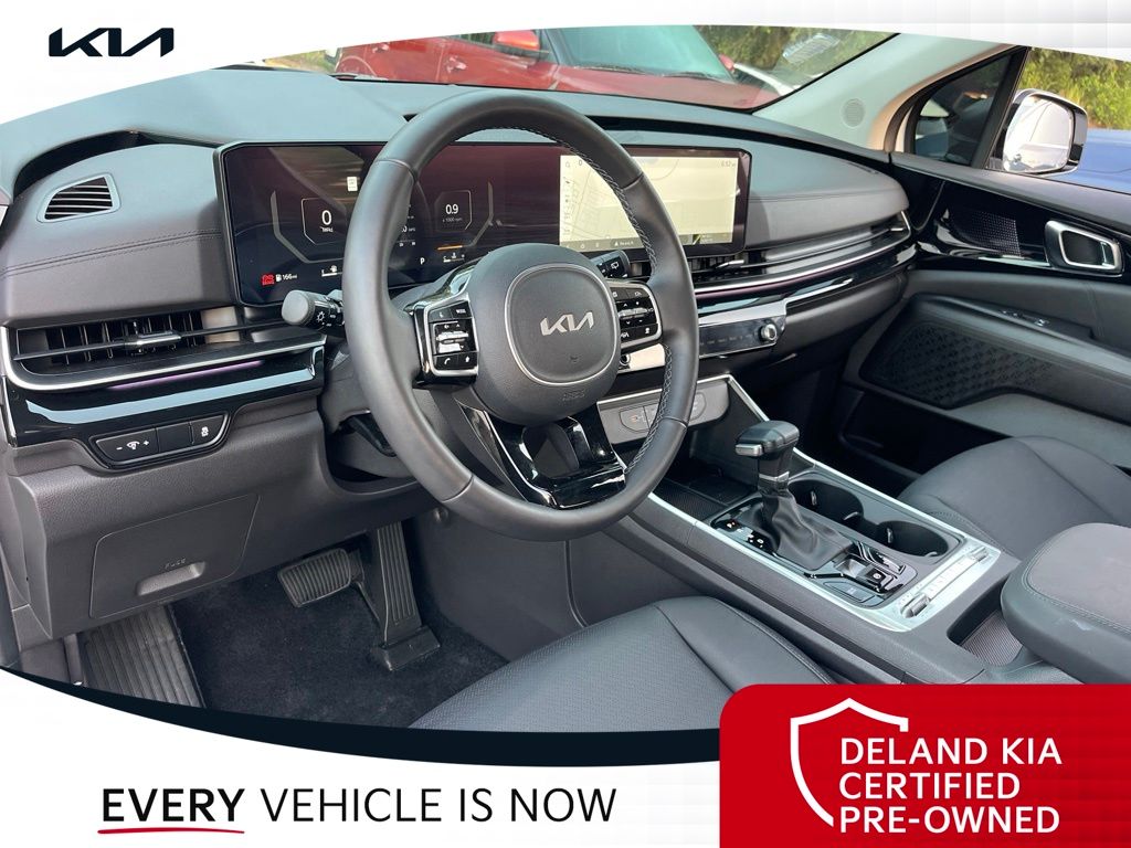 Used 2026 Kia Carnival Van