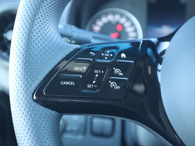 Thumbnail: 2025 Mercedes-Benz Sprinter - 12