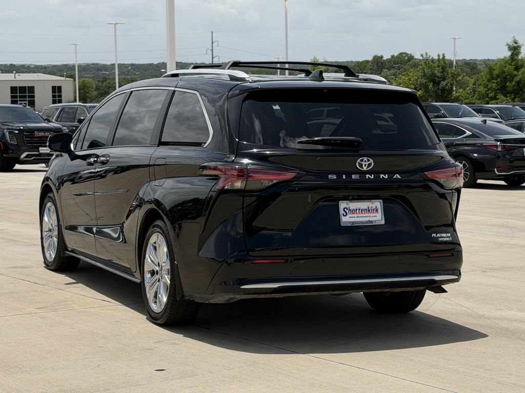 Used 2024 Toyota Sienna Van