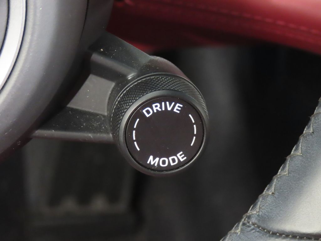 Thumbnail: 2023 Porsche Taycan - 22