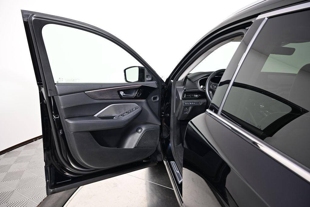 Thumbnail: 2023 Acura MDX - 21