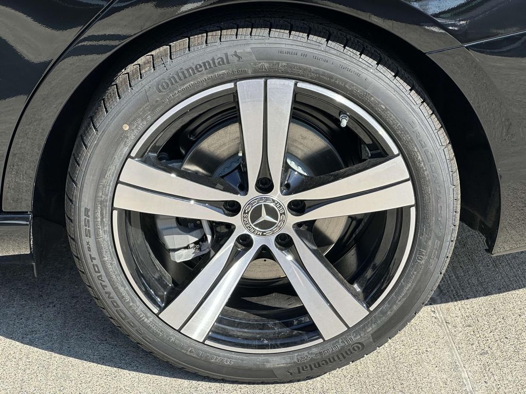 2025 Mercedes-Benz C-Class C 300 7