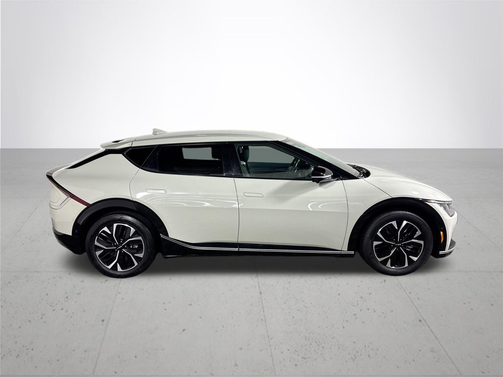 2022 Kia EV6 Wind