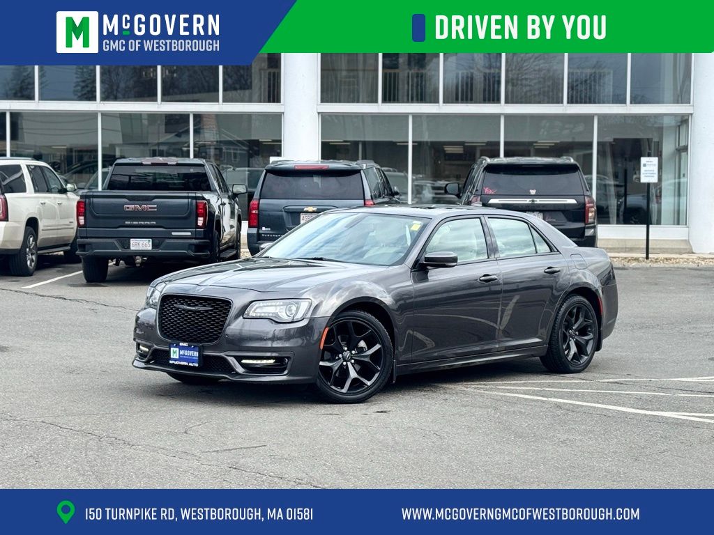 Gray (Granite Crystal Metallic Clearcoat) 2022 Chrysler 300 Touring L RWD Sedan Rear-Wheel Drive 8-Speed Automatic
