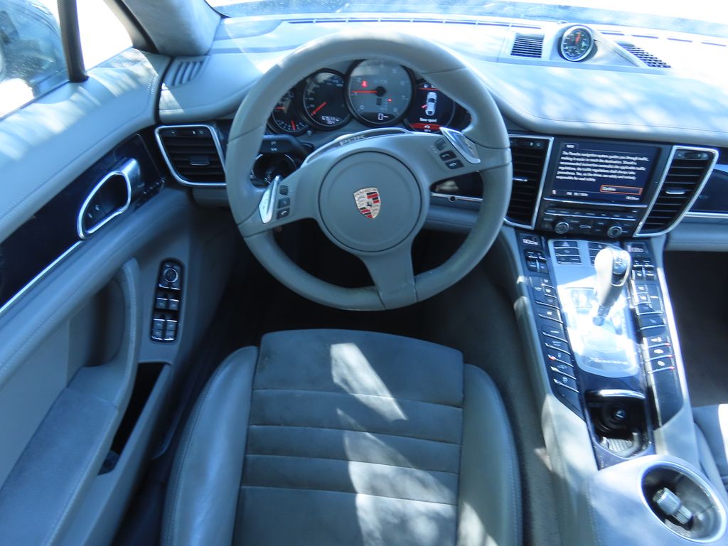 Thumbnail: 2013 Porsche Panamera - 5