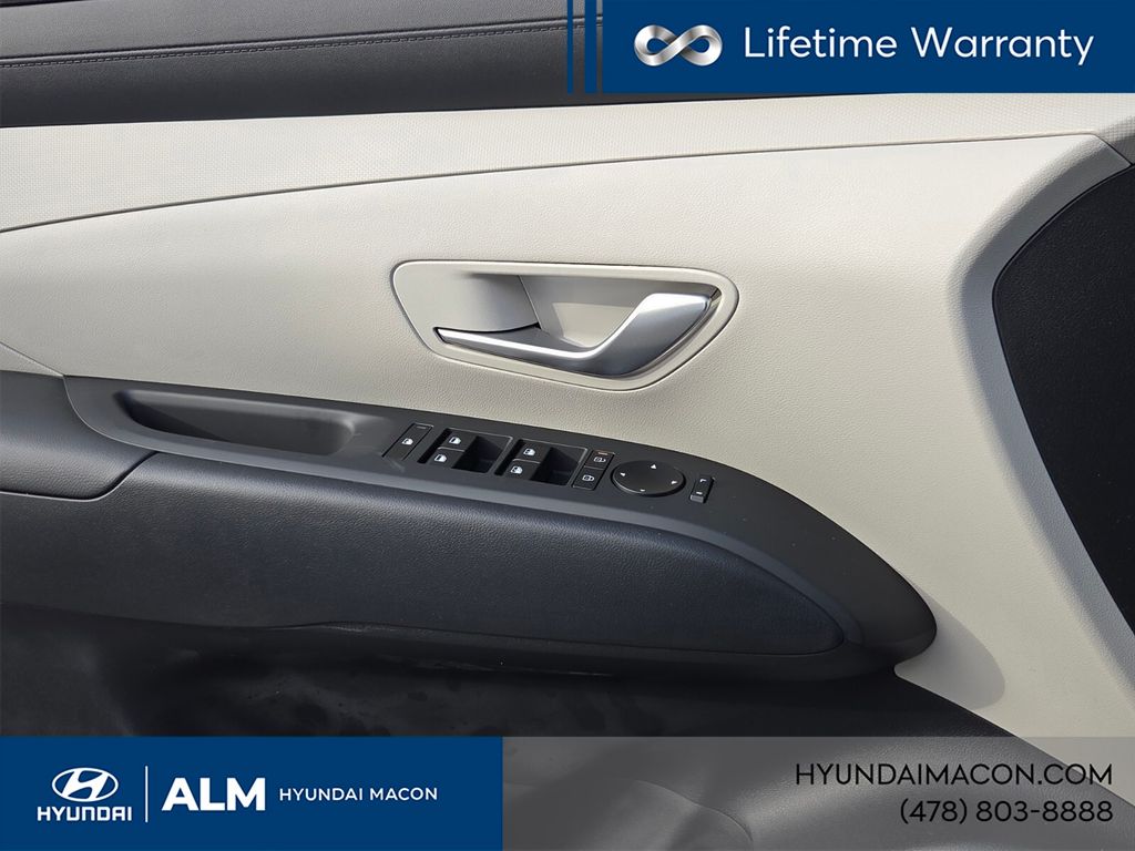 New 2026 White HYUNDAI SEL image 29