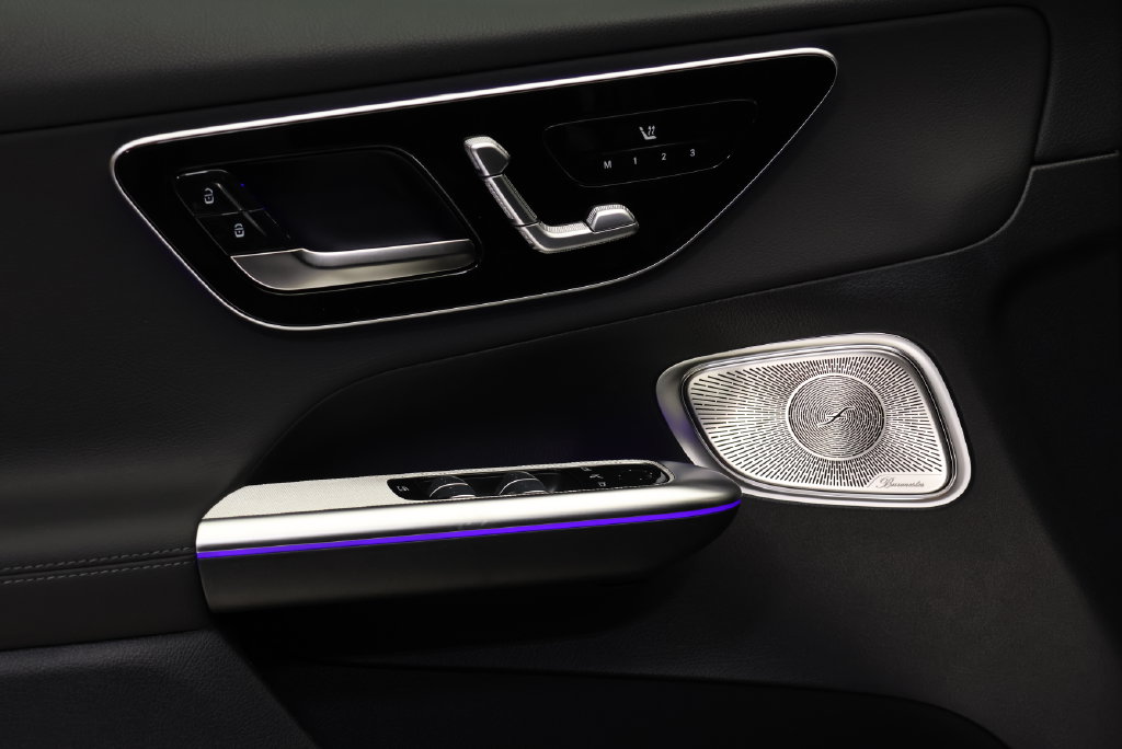Thumbnail: 2026 Mercedes-Benz GLC - 31