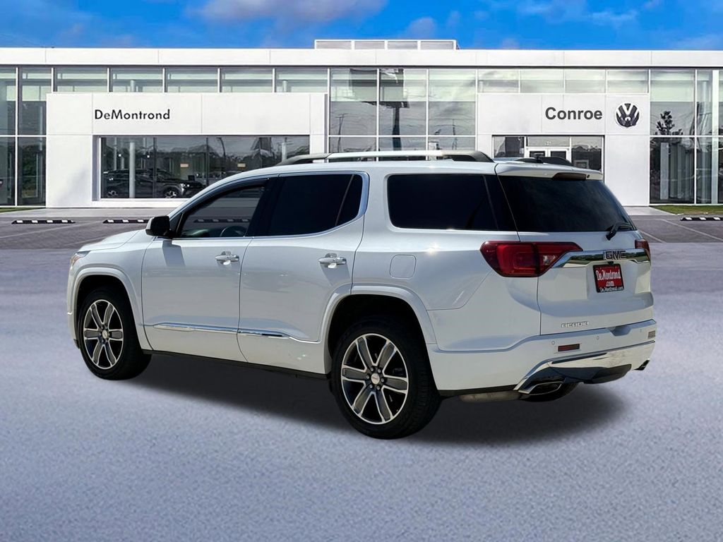 2018 GMC Acadia Denali - 6
