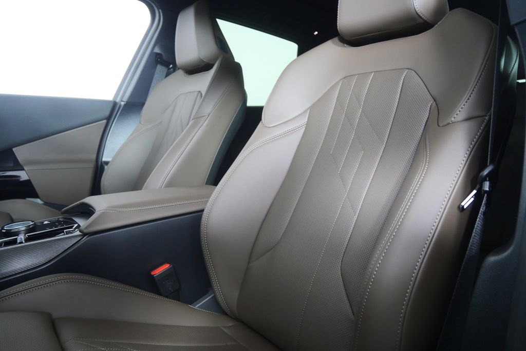 Thumbnail: 2026 BMW X3 - 10