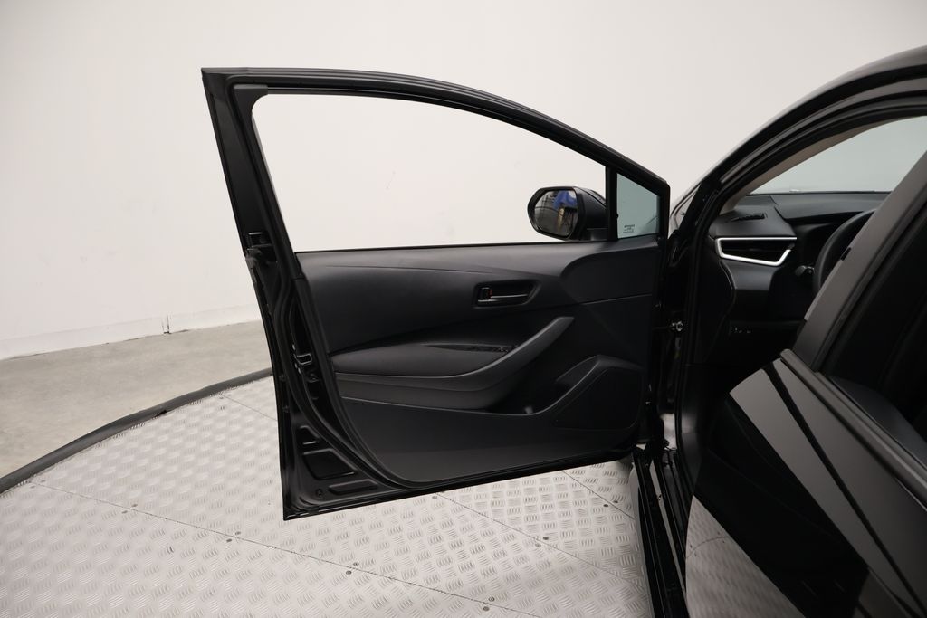Thumbnail: 2025 Toyota Corolla - 16